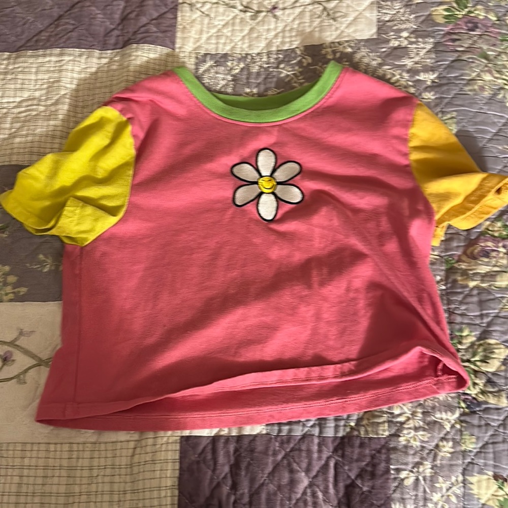 Woman’s extra small crop top